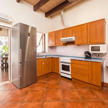 Ca Sa Cristeta De S'escola Holiday home Sa Pobla